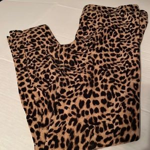 Pink Victoria’s Secret leopard size Medium leggings. Gently used